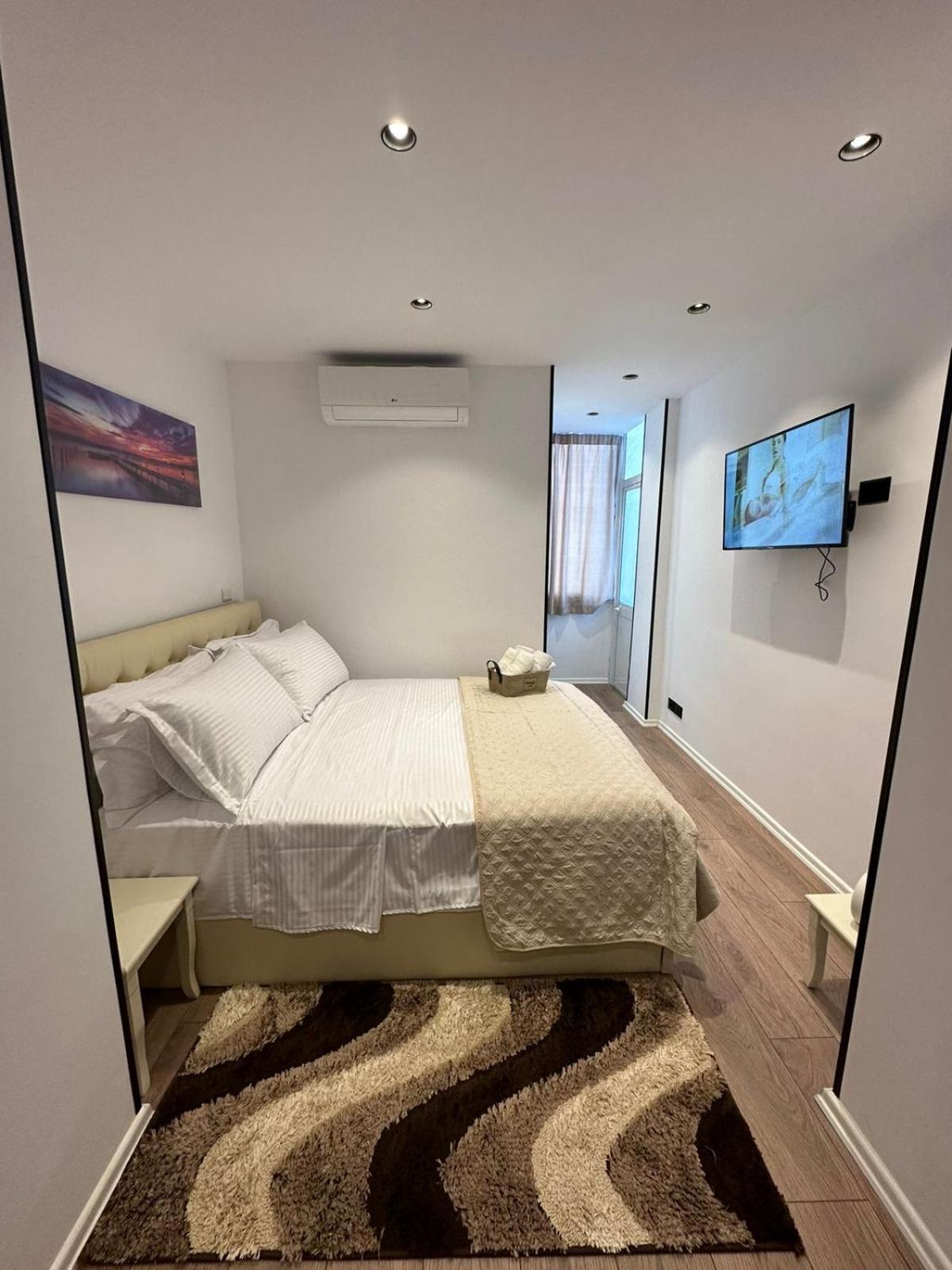 Heart Of Tirana Apartment Luaran gambar